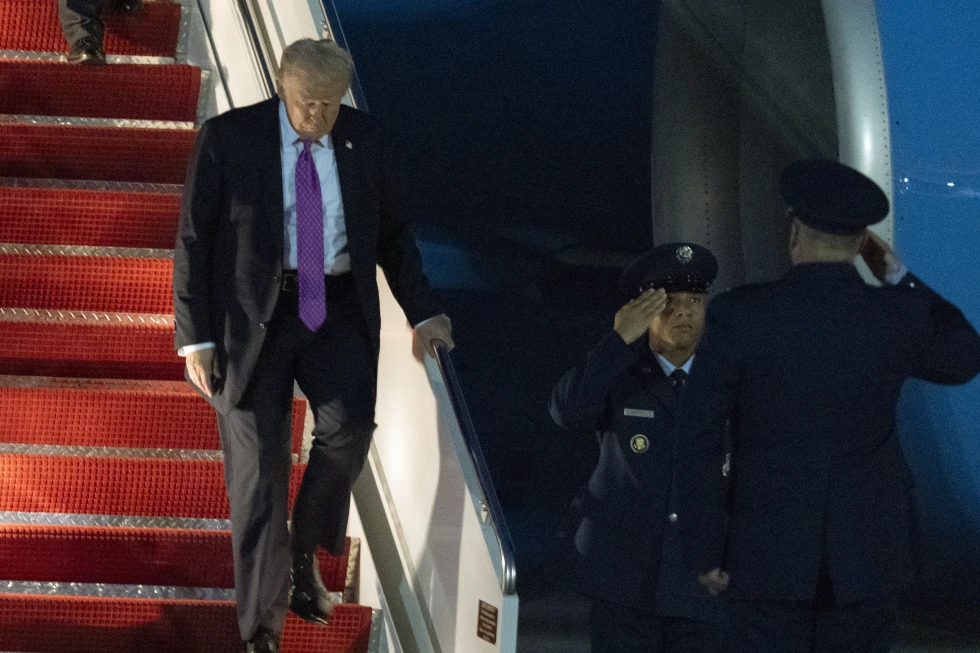 Trump thotë se ushtria amerikane shënjestroi përsëri një anije që dyshohet se transportonte drogë nga Venezuela, vriten 3 persona