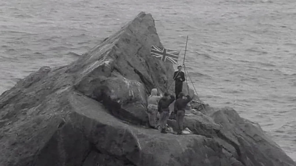 Rockall, ishulli i vogël i pushtuar nga Britania për të penguar BRSS-në, një histori aneksimi, kundërshtish dhe aventurash