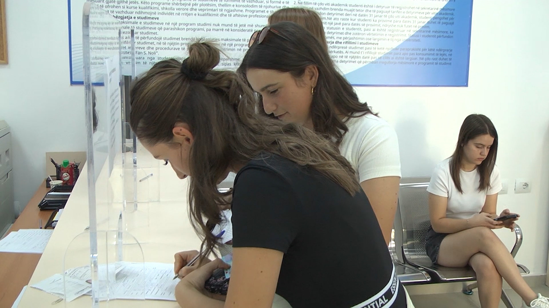 Regjistrimet në universitet, 300 maturantë zgjedhin programet e universitetit “Fan Noli” në Korçë