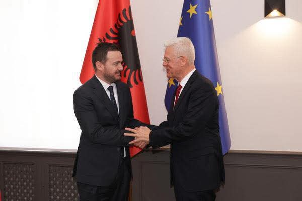 Thellohet partneriteti Shqipëri-Gjermani, fokusi tek bujqësia moderne dhe zhvillimi rural
