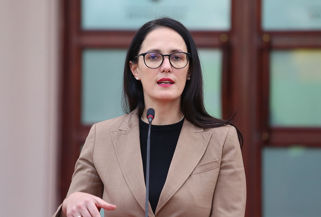 Ministrja Ibrahimaj: Faktet zyrtare tregojnë rritje të pagave dhe inflacion nga më të ulëtit në rajon