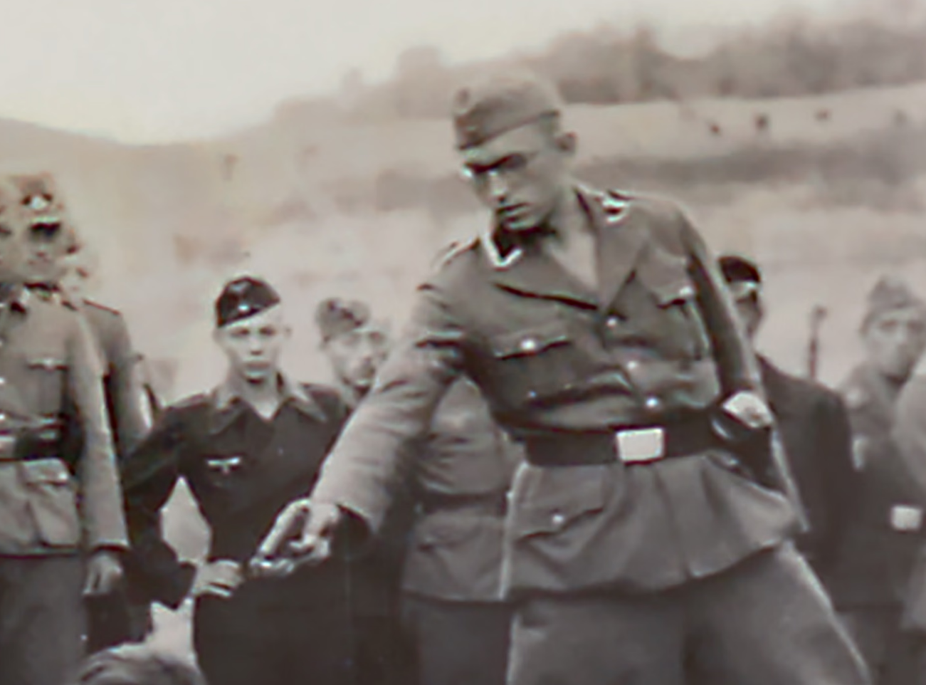 Historiani gjerman përdor inteligjencën artificiale për të zbuluar foton më famëkeqe të Holokaustit