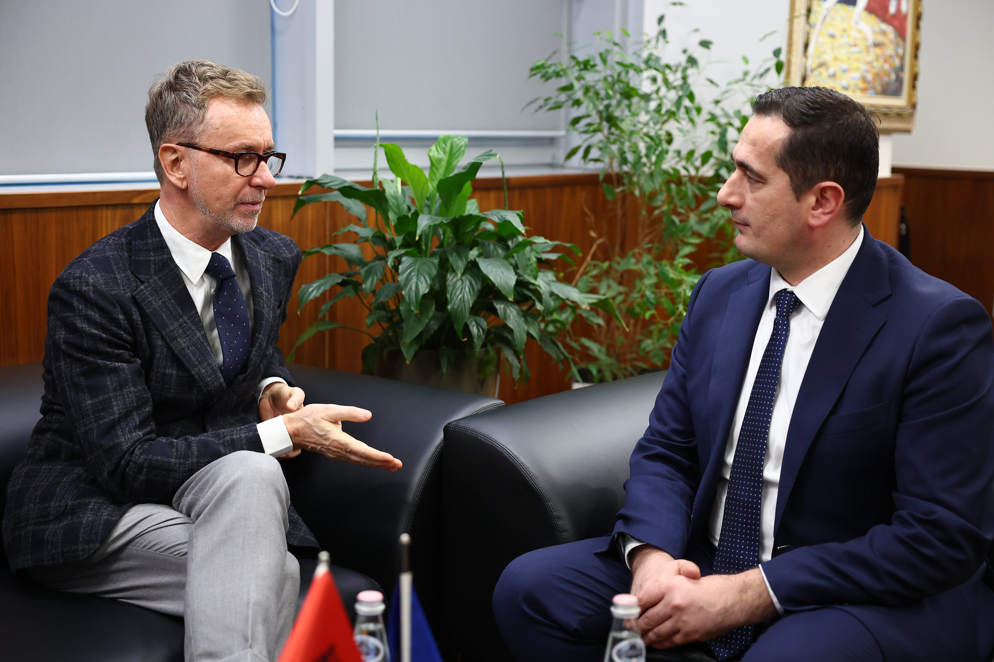 Takimi i parë me kreun e ri të SPAK, Gonzato: Rezultatet në luftën ndaj korrupsionit, kyçe për integrimin