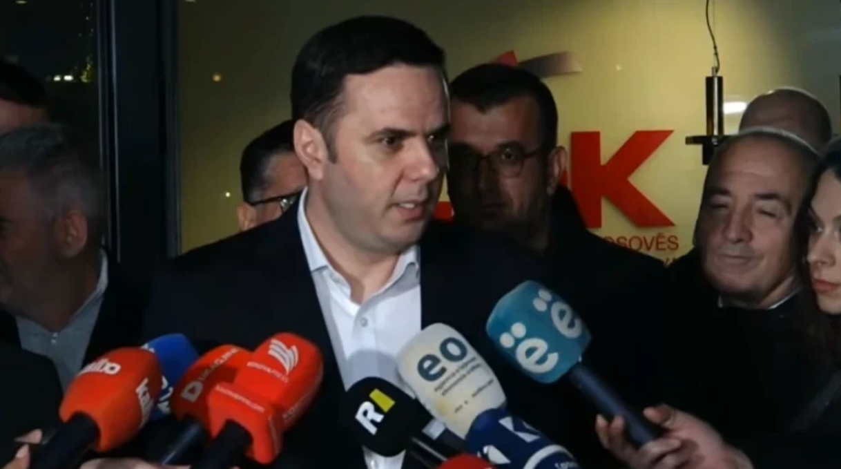 Lumir Abdixhiku ofron dorëheqjen nga posti i kryetarit të LDK-së, vendimi i mbetet Kuvendit të partisë