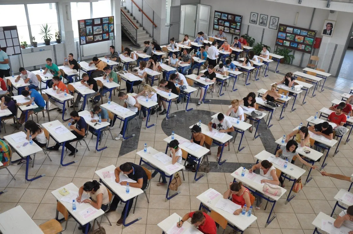Matura Shtetërore 2026, Ministria e Arsimit: Formularët A1 dhe A1Z të plotësohen brenda 11 shkurtit
