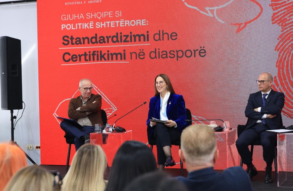 Mësimi i gjuhës shqipe, Kumbaro: Drejt krijimit Agjencia Kombëtare për Gjuhën Shqipe në Diasporë