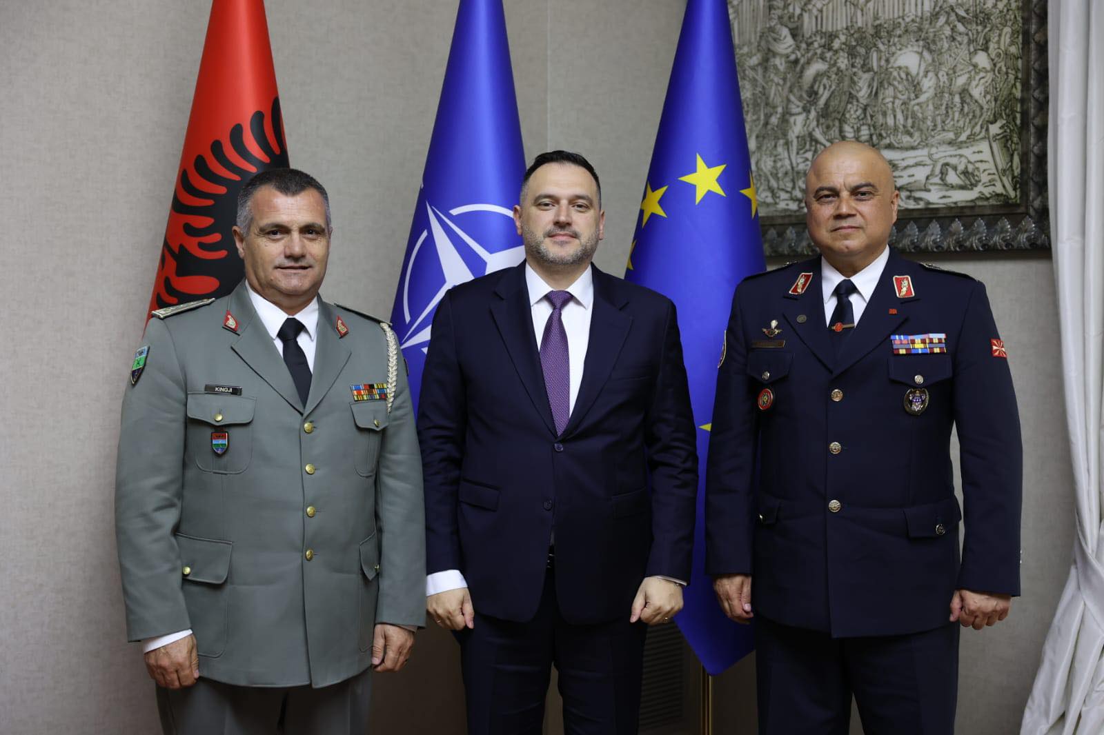 Ministri Nufi mikpret Shefin e Shtabit të Maqedonisë së Veriut, në fokus forcimi i bashkëpunimit në fushën e mbrojtjes dhe sigurisë