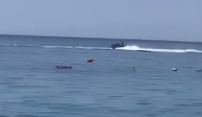 Manovra të rrezikshme në det, bllokohet një Jet Ski në Himarë, drejtuesi gjobitet me 10 mijë lekë