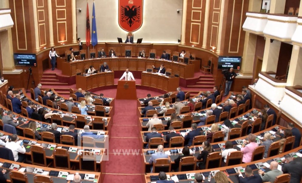 Pro marrëveshjes 302 mln euro me SHBA, kundër procedurës së përshpejtuar në Kuvend, Opozita propozon votimin të premten