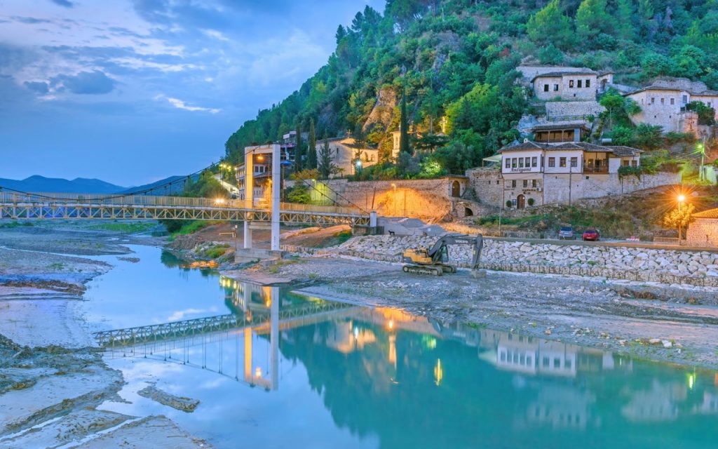 “Style Magazine”: Berati, mes historisë, aventurës dhe verërave të shkëlqyera