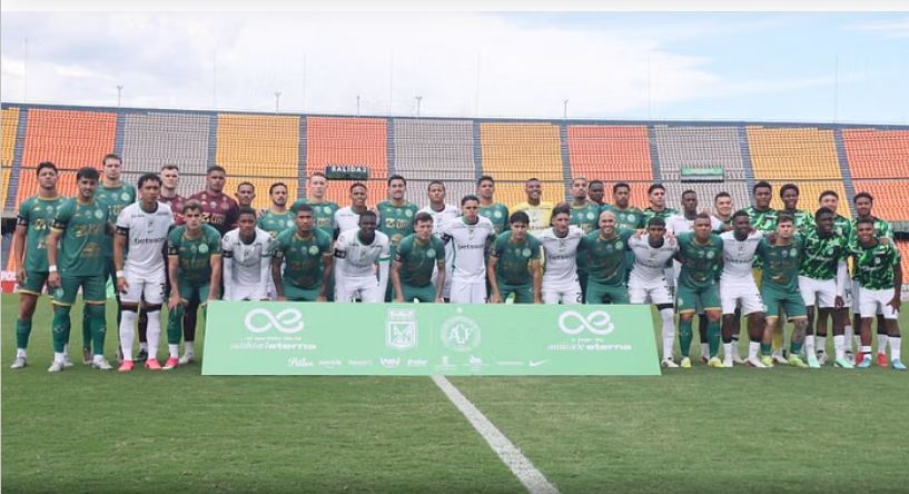Chapecoense dhe Atletico Nacional, në fushë pas 10 vitesh nga rrëzimi i avionit