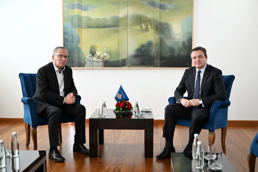 Kurti takon Hamzën pas aktgjykimit të Hagës: Të gjejmë rrugët për të korrigjuar vendimin e padrejtë ndaj ish-krerëve të UÇK-së