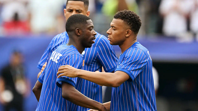Mbappe sqaron përplasjen me Dembele: E kam mik, gjithmonë kërkohen polemika