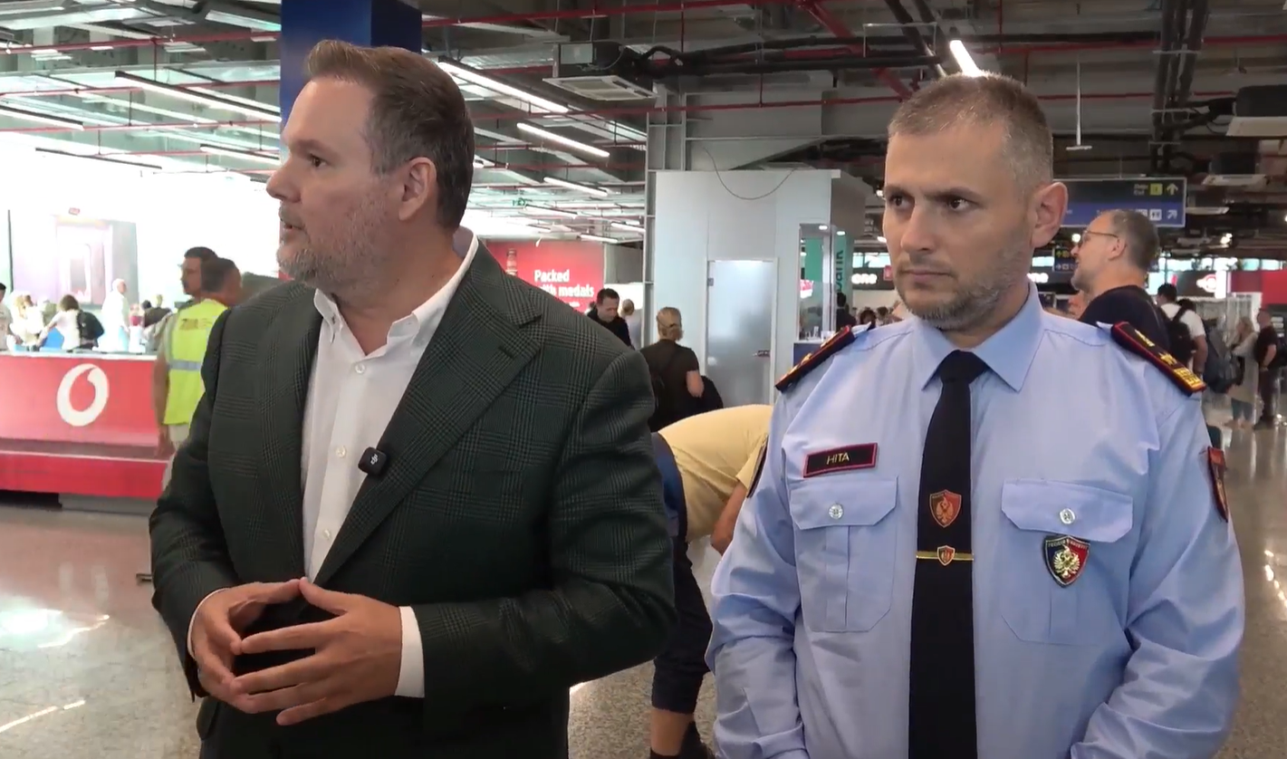 Menaxhimi i fluksit dhe siguria në kufi  Demo dhe Hita në Rinas  Ministri  9 2 milionë turistë në 8 muaj