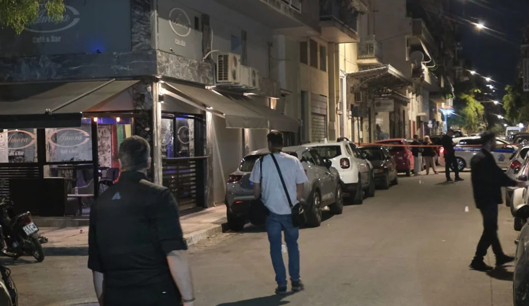 Të shtëna me armë ndaj një lokali në Athinë, plagoset një 10-vjeçare shqiptare