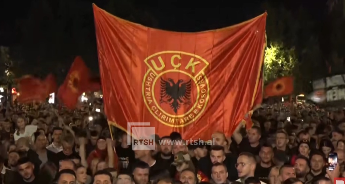 Dënimi i ish-krerëve të UÇK-së, vijojnë protestat kundër vendimit të Gjykatës Speciale të Hagës