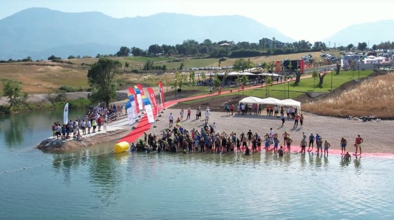 Zhvillohet sot gara “Tiranathlon”, rrugët ku kufizohet qarkullimi dhe devijimi i urbanëve