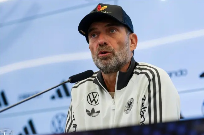 Revolucini i Klopp me Gjermaninë  44 lojtarë të grumbulluar dhe dy ekipe tërësisht të ndryshme për katër ndeshje