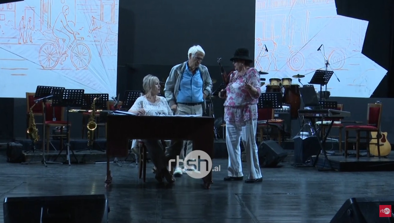 “Shkodra ka plot dashuri”, humor, muzikë dhe emocione në skenën e teatrit “Migjeni”