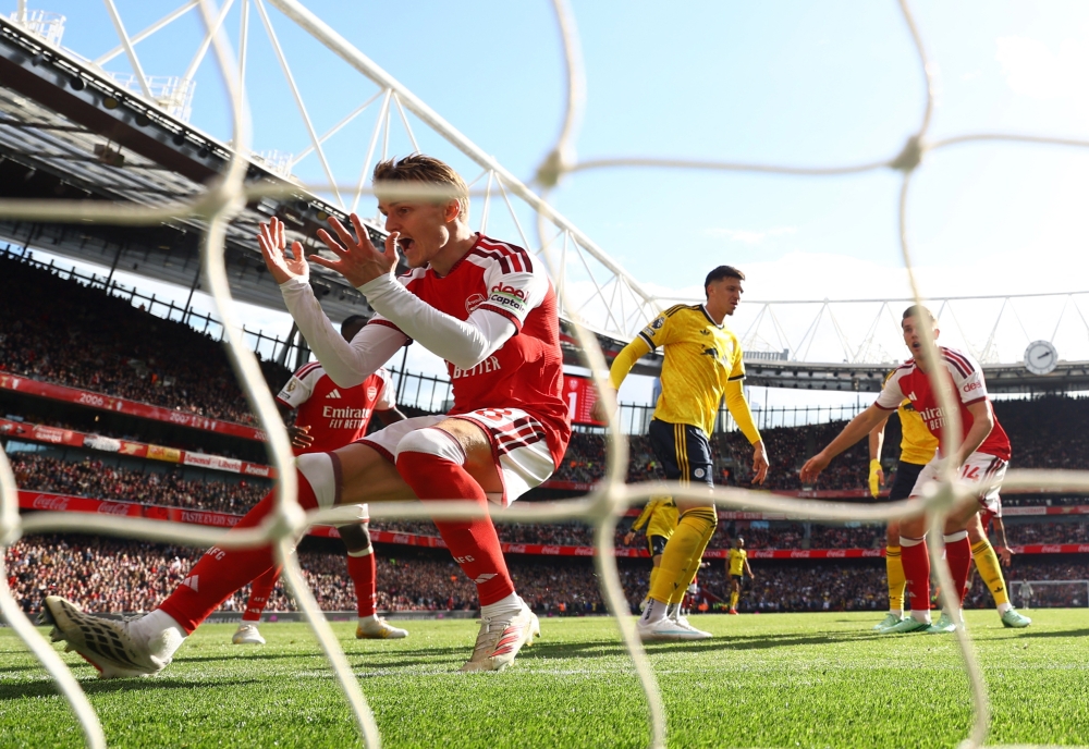 Arsenali mund Leeds dhe shkruan historinë, 6 lojtarë anglezë në fushë mungonin që nga viti 1999