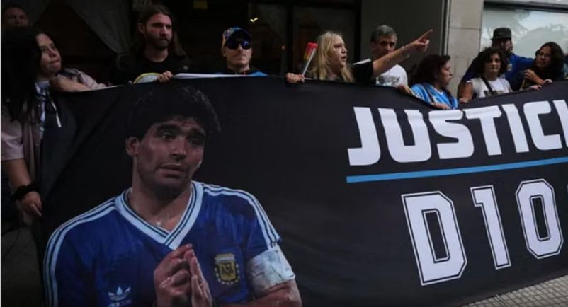Gjyqi i Maradonës, kërkohet dënim me 12 vjet burg për Dr. Luque: Fajtor për vrasje me dashje