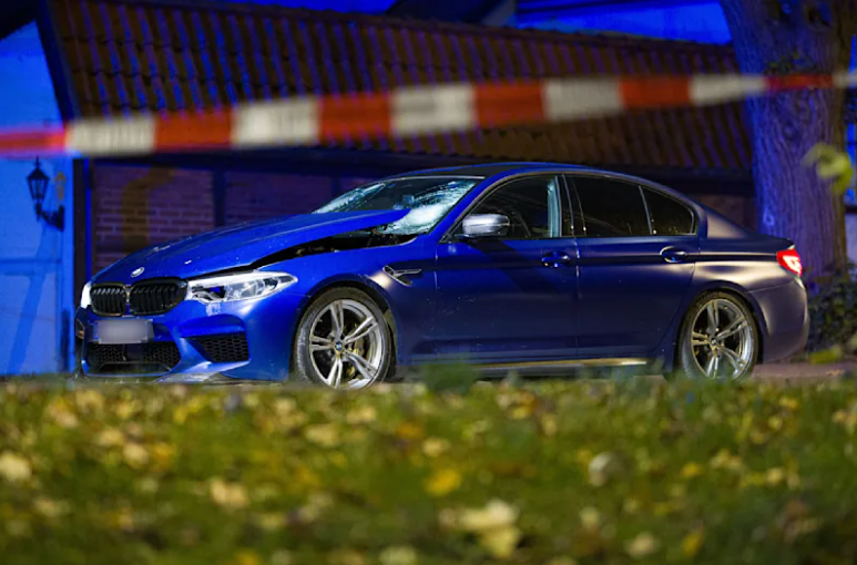 Makina përplaset me turmën pranë Hanoverit, 4 të plagosur. Policia hap zjarr, por autorët arratisen