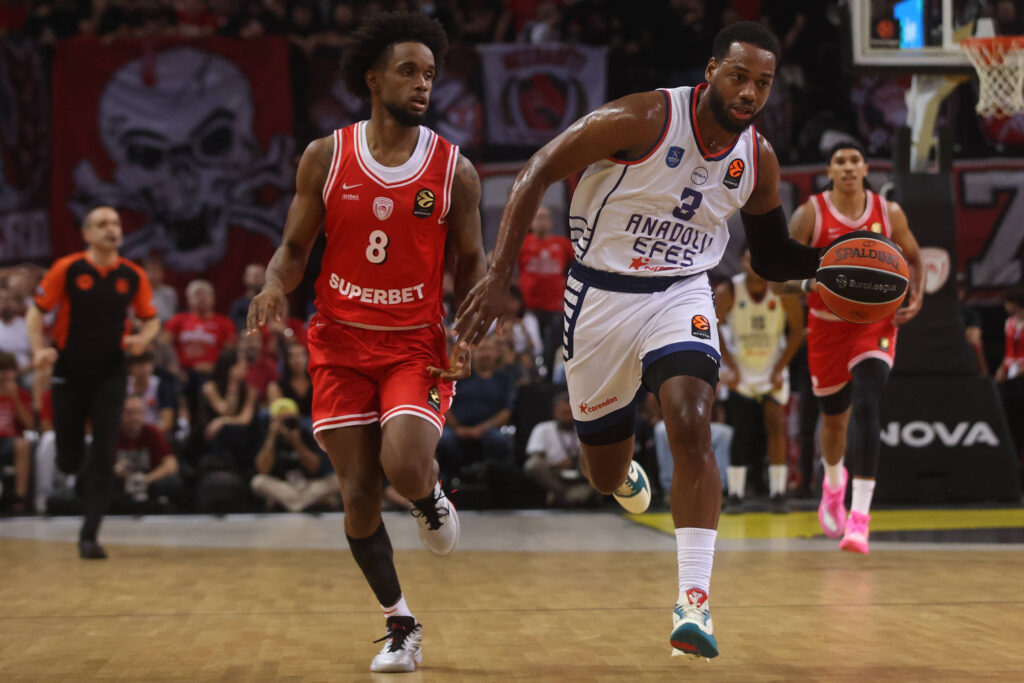 Euroliga në RTSH: Olympiacos, fitore bindëse ndaj Anadolu Efes