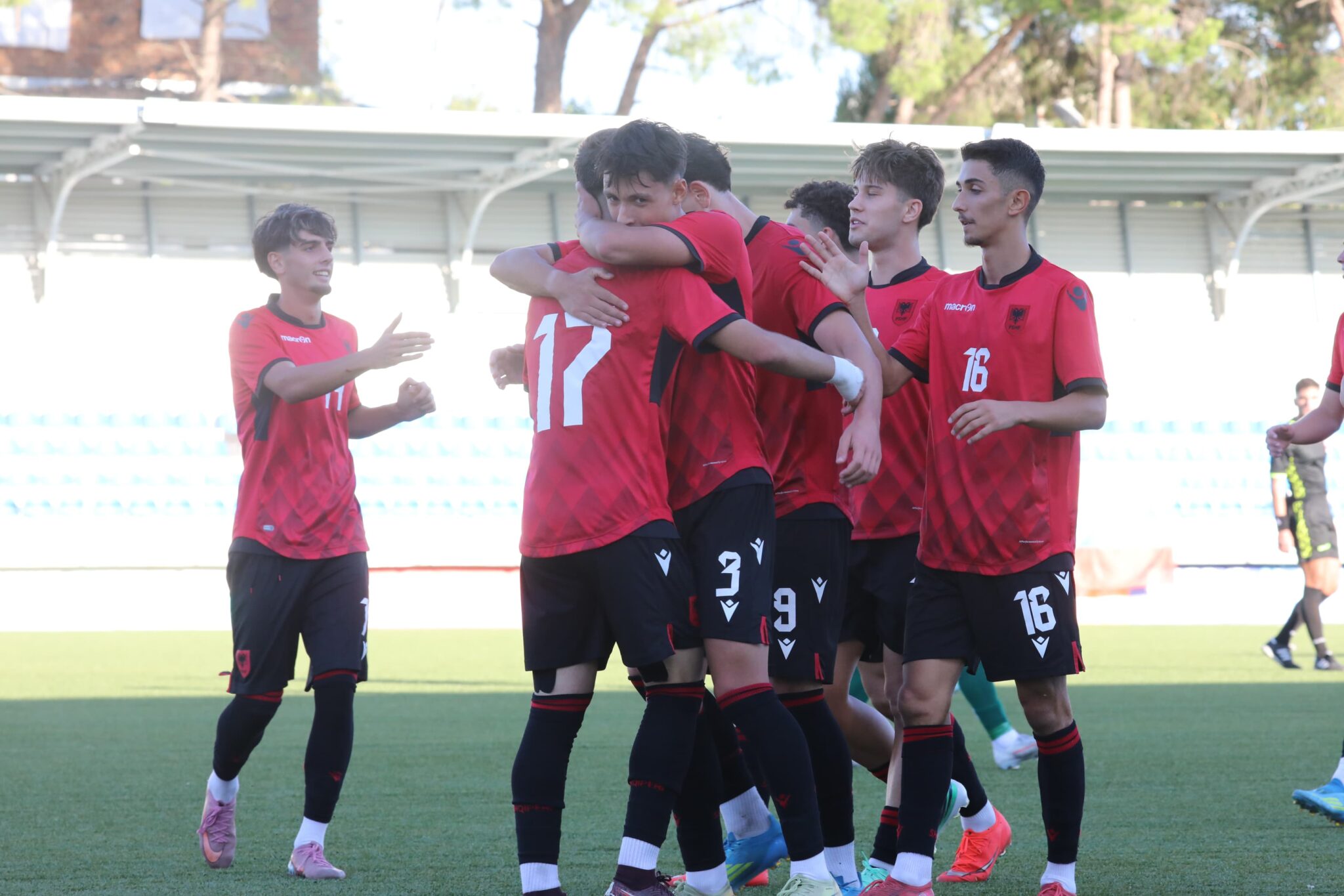 Shqipëria U19 fiton me përmbysje ndaj Lituanisë U19, shkëlqen me dy gola Elson Himallari